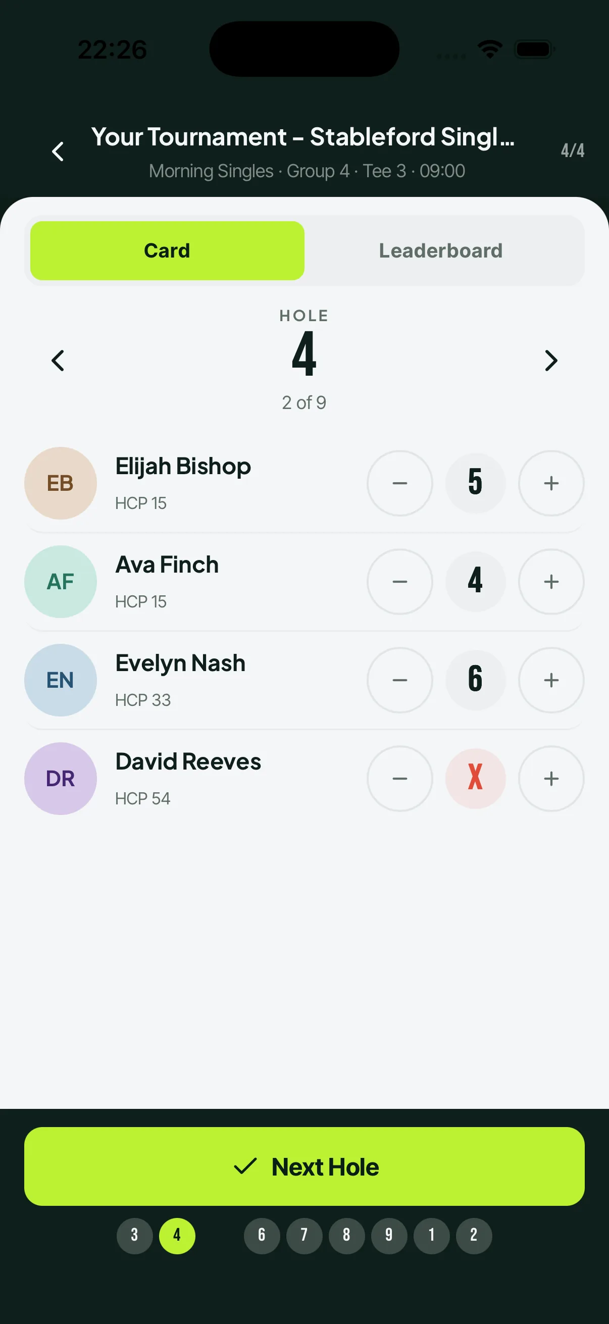 Inserimento dei punteggi buca per buca del gruppo su iPhone
